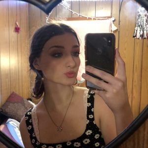 Meet your Posher, Gracie